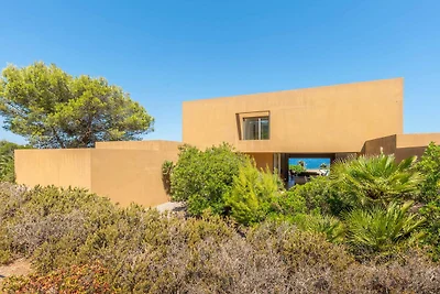 Moderna casa vacanze con piscina