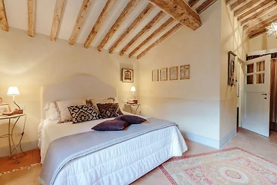 Villa in Camaiore met zwembad en Toscaanse...