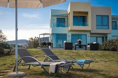 Spaziosa villa a Kato Gouves