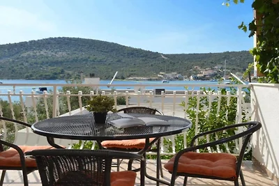 Apartments Nina - One Bedroom Apartment with ...