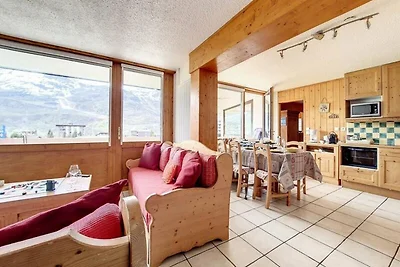 Geräumiges Apartment · Direkter Zugang zur Sk...