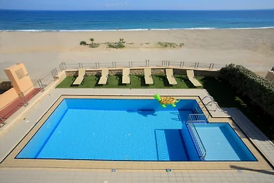 Villa in Rethymno am Strand mit Pool