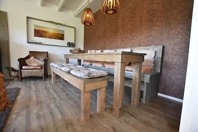 Moderna casa vacanze con vasca idromassaggio