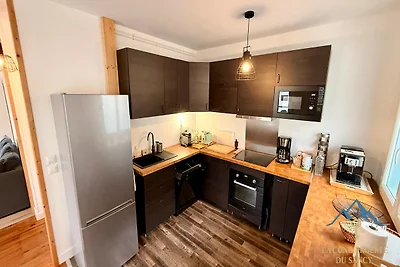 Coin luxuriant près du bistro