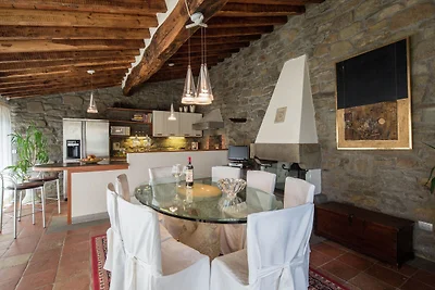Bellissima villa con piscina a Cortona