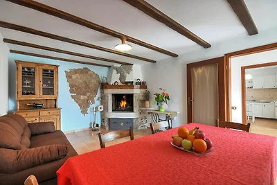 Adorabile casa con giardino e cucina esterna