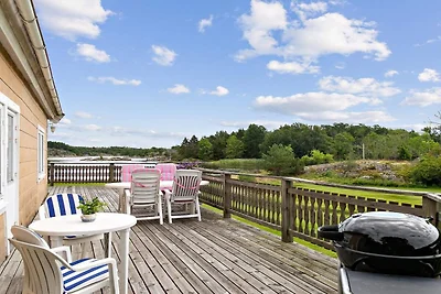 Ferienhaus am Meer mit Balkon und Grill