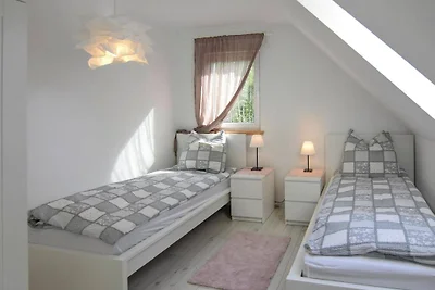 Casa vacanze a Debina con giardino