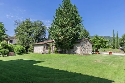 Spaziosa casa vacanze con piscina privata