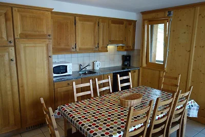 Geräumiges Apartment mit Kamin