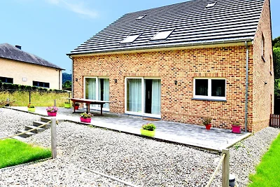 Ferienhaus in Hastiere in der Nהhe des Waldes