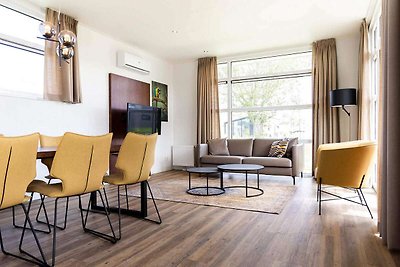 Freistehendes, modernes Chalet mit Geschirrsp...