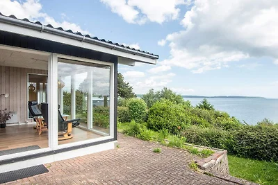 Fascino balneare con vista