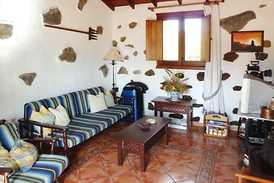 Wohnung in Moya mit Terrasse