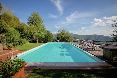 Splendida villa con piscina