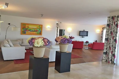 Opulenta villa a Les Adrets-de-l"Estérel