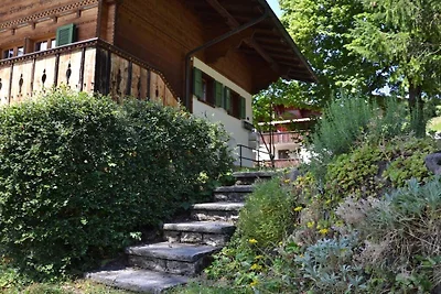Hütte in Lenk mit Schwimmbecken