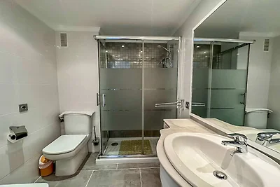 Appartamento familiare sulla costa a La...