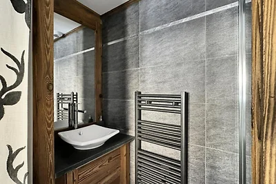 Ferienwohnung in Les Carroz mit Pool und Spa