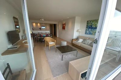 Rustig appartement op de 9e verdieping aan...