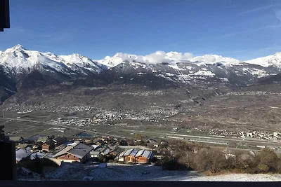 Grazioso appartamento con vista collina