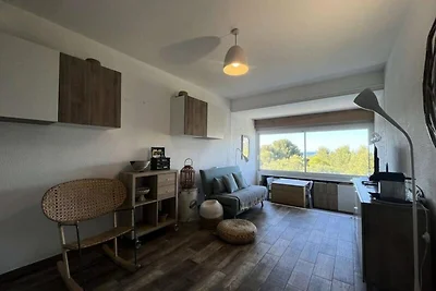 Apartment in Sablettes am Strand