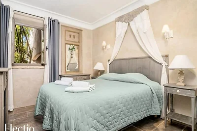 Wohnung in Oppéde mit beheiztem Pool