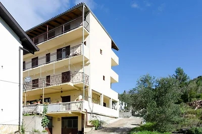 Apartment in Zuljana f�r 2 Personen