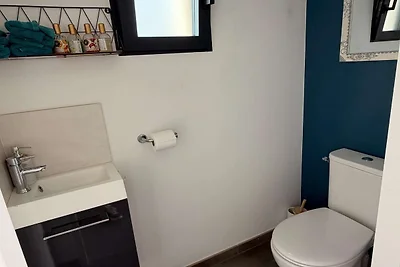 Villa mit Pool und Jacuzzi nahe Châteauneuf-d...