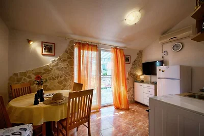 Golden Coast Apartments - A3 OneBedroom with ...