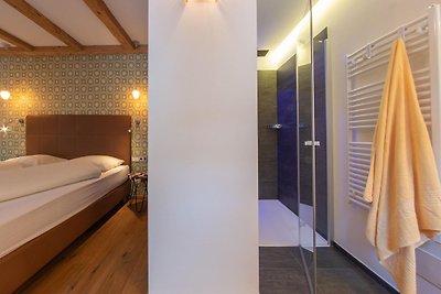 Elegante apartamento con balcón en los...