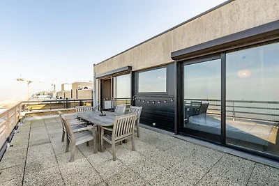 Penthouse am Meer mit Dachterrassenblick