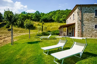 Wohnung in Anghiari mit Garten