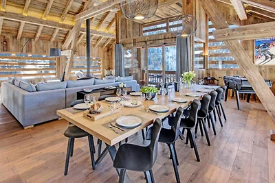 Chalet in La Clusaz mit Innenpool