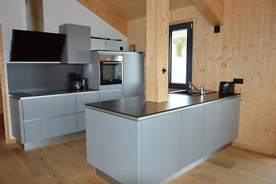 Chalet in Alpen nahe Skipisten mit Jacuzzi
