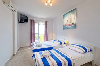 Apartments Grljević - Studio Apartment with S...