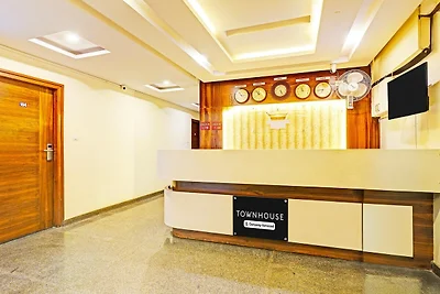 Super Townhouse ITPL, ehemals Royal Rooms