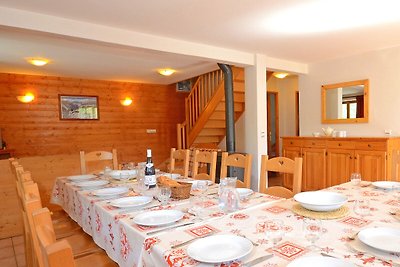 Chalet in Les Menuires-Praranger with balcony
