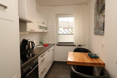 Zentrales Apartment in Messenähe