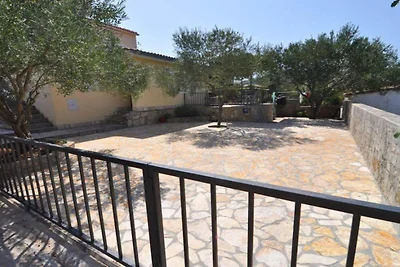 Three Bedroom apartment With Sea View