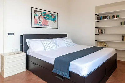 Apartamento en Nápoles con parking