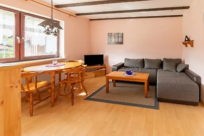 Gemütliche Ferienwohnung in Arrach mit Garten