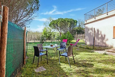 Ruhige Wohnung in Riparbella mit Garten