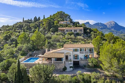 Elegante Villa mit beheiztem Pool, Pollença