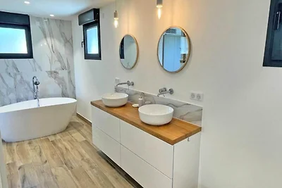 Häuser & Villen für 10 Personen