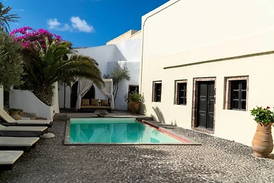 Geräumige Villa mit Swimmingpool