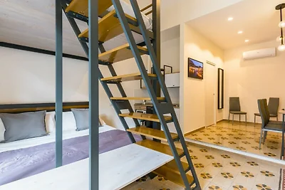 Appartement in Napels met balkon