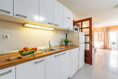 Holiday Home Diana -  Comfort Two Bedroom Apa...