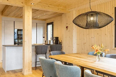 Superior Chalet # 27 with Sauna & Hot Tub