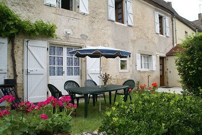 Schönes Ferienhaus in der Nähe des Waldes